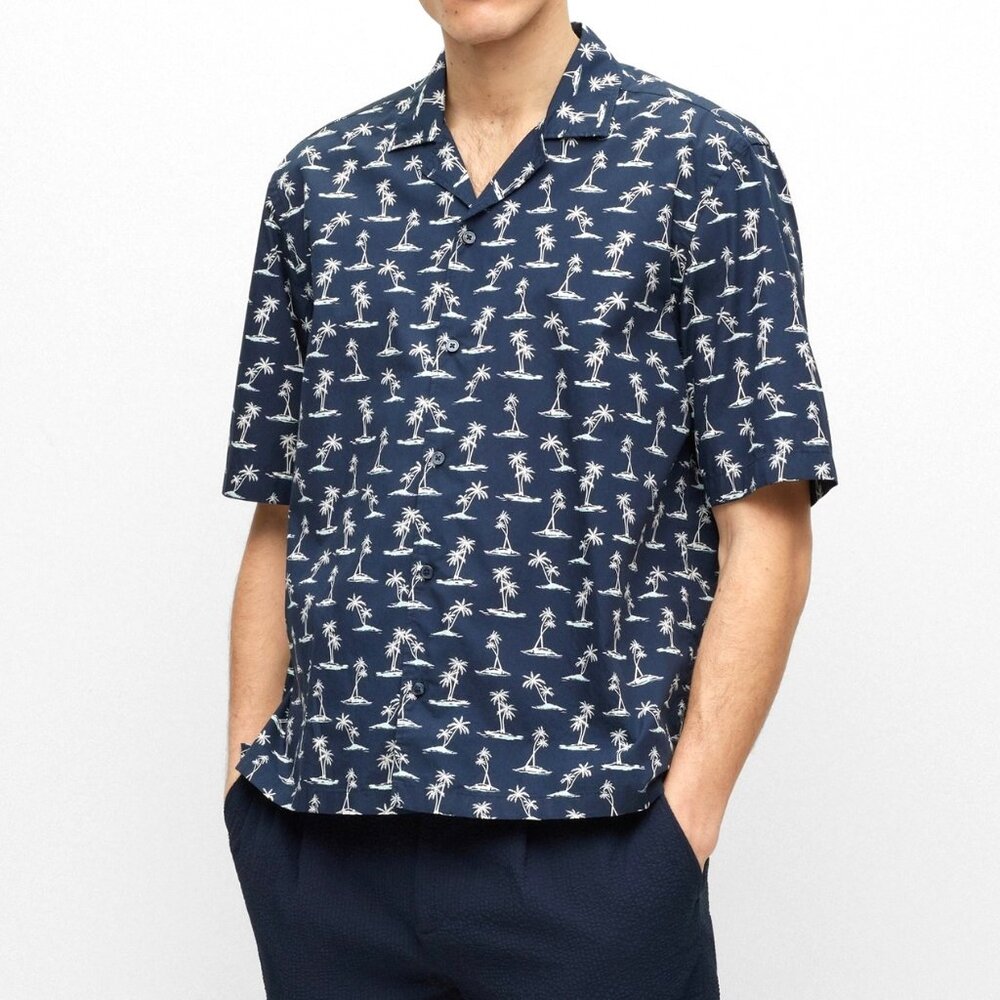 Hugo Boss Men's BOSS Lars Palm Tree Tropical Vibe SS Camp Shirt Regular Fit Blue